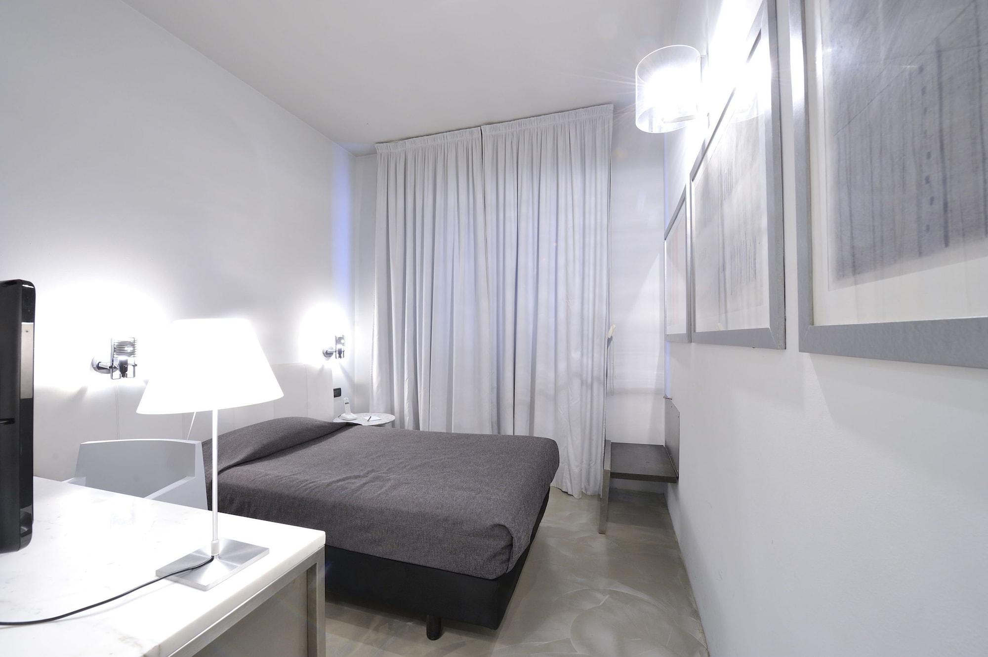 Art Boston Hotel 4*