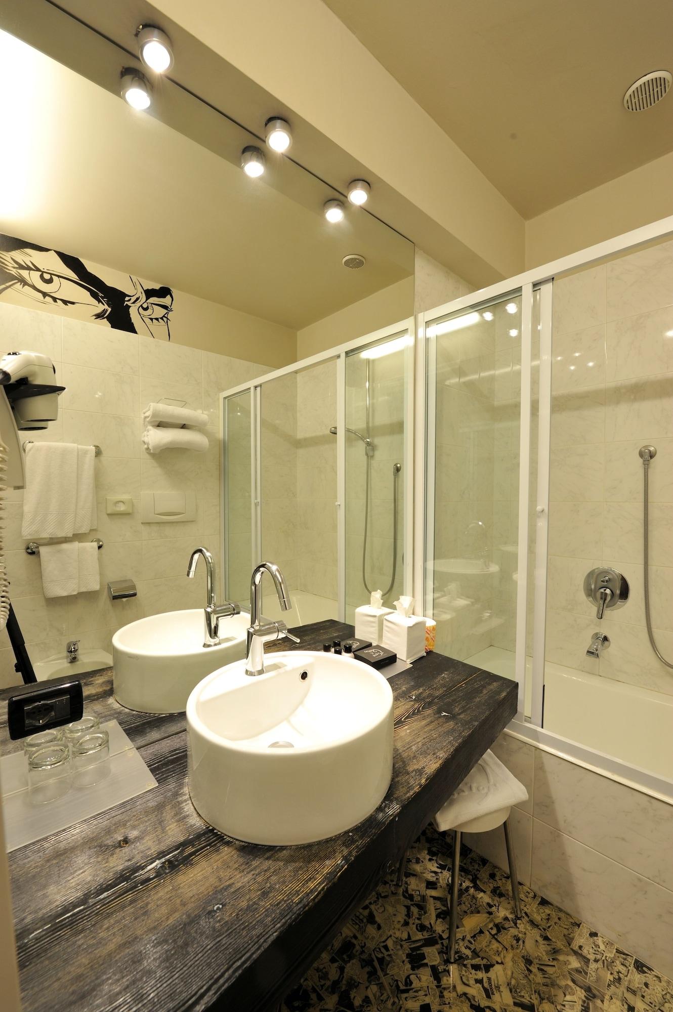 Art Boston Hotel 4*