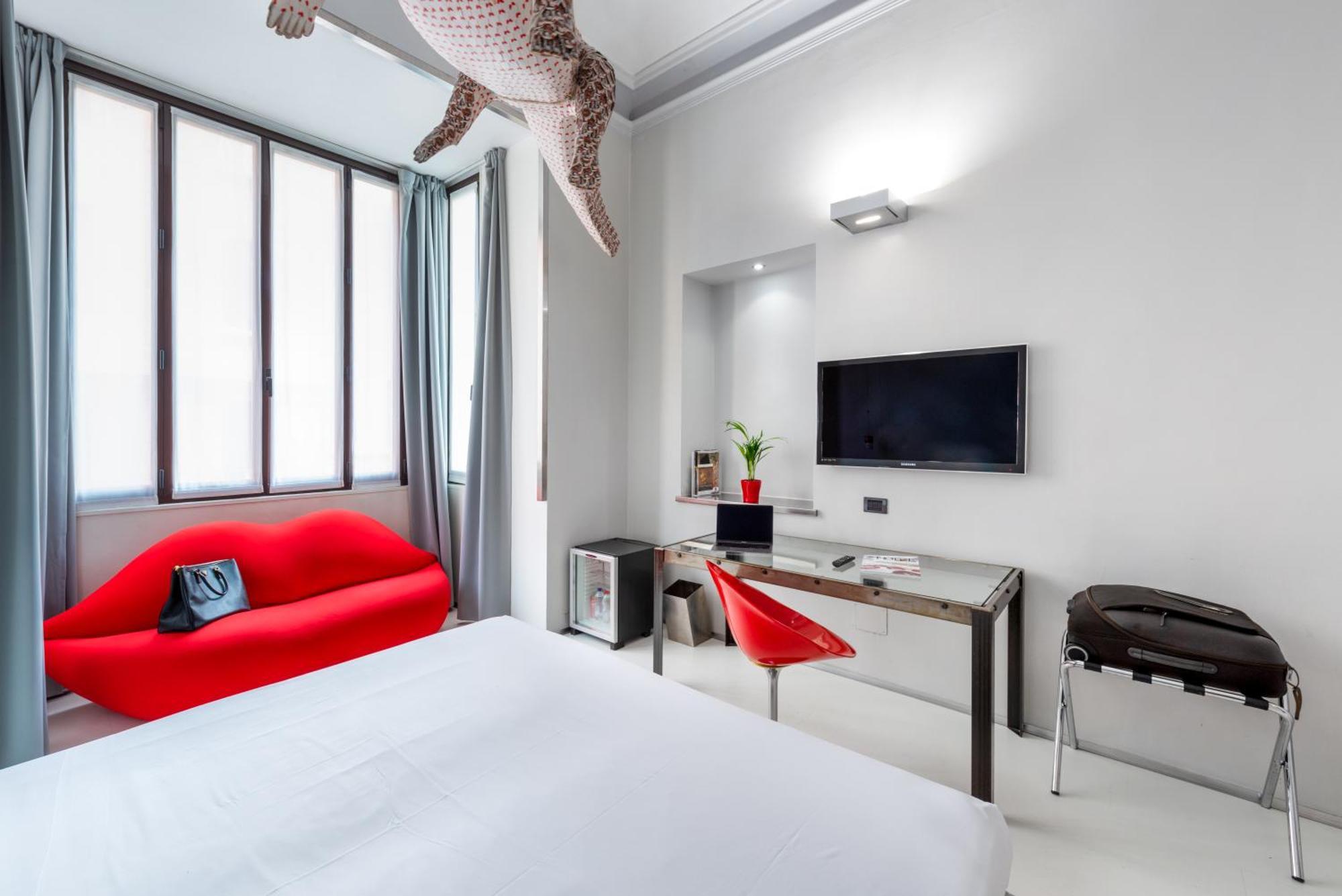 Art Boston Hotel 4*